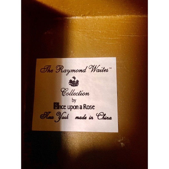 Magazine Basket - The Raymond Waites Collection by Once Upon a Rose New York - Picture 9 of 9